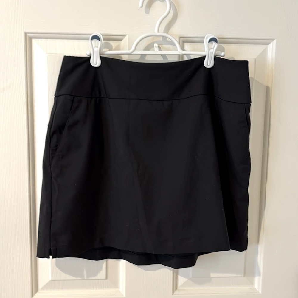 Adidas sport skirt with pockets women’s large